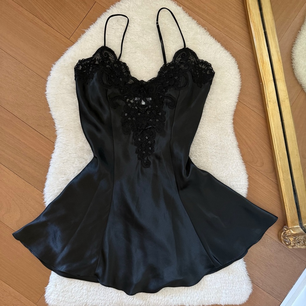 Vintage black slip dress with beaded appliqué Etienne, broken strap slider